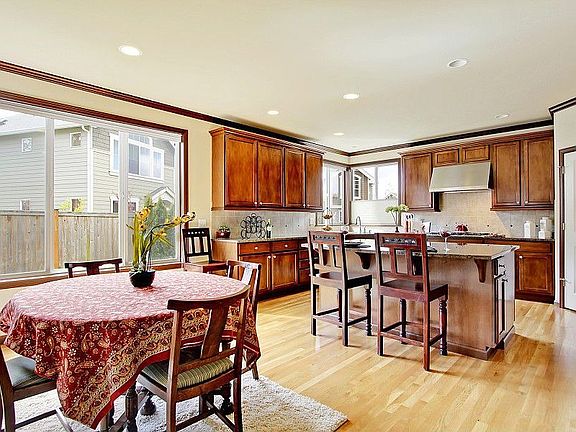 5th image of 8119 NE 150th St