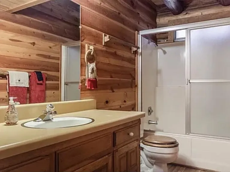 223 Tamarack Ln — Photo 24