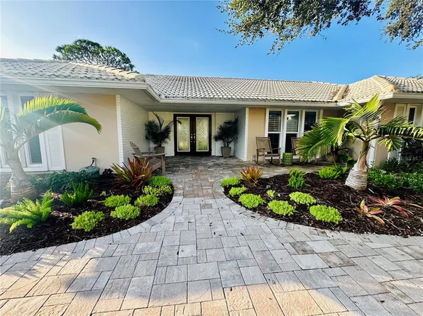 464 Yacht Harbor Dr, Osprey, FL 34229