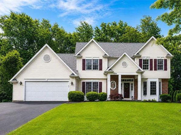 838 Houston Rd, Webster, NY 14580