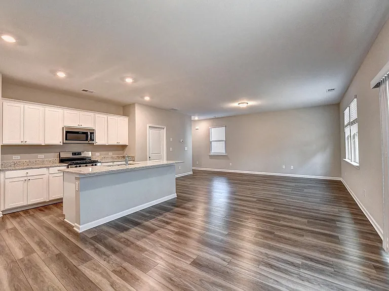 192 Golden Eagle Pkwy — Photo 11