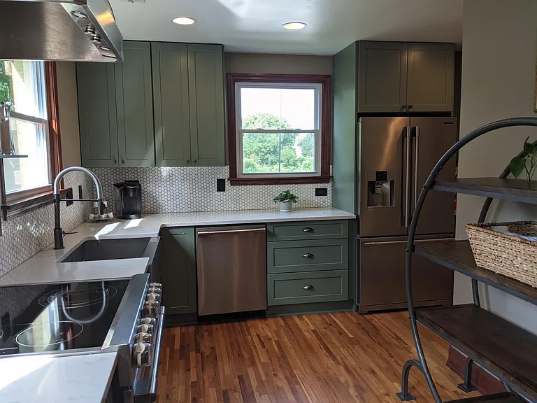 1023 Mitchell Rd — Photo 9