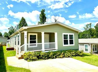 16 Hillandale St, Newnan, GA
