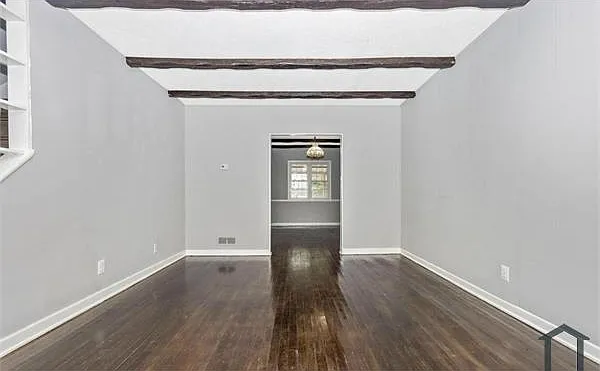 885 Mildred Ave — Photo 4