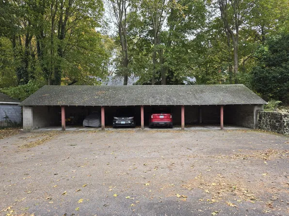186 Beach St, North Kingstown, RI 02852