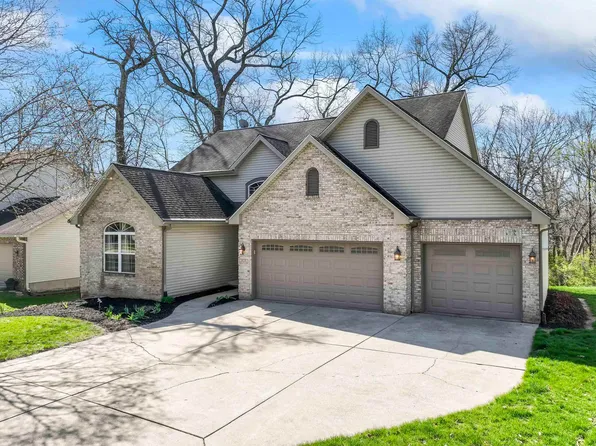 825 Red Oaks Ln, Lafayette, IN 47909