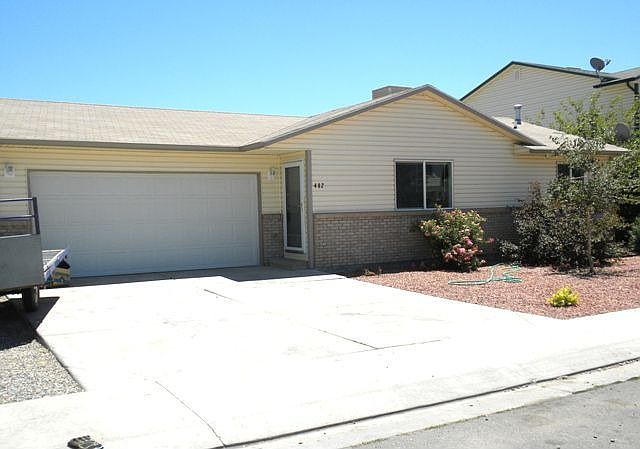 482 Forelle Street