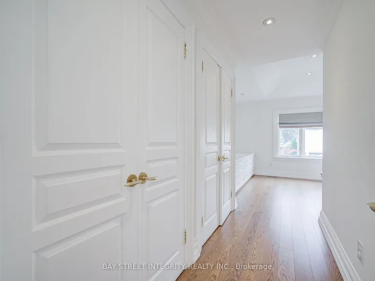 354 Old Orchard Grv — Photo 26