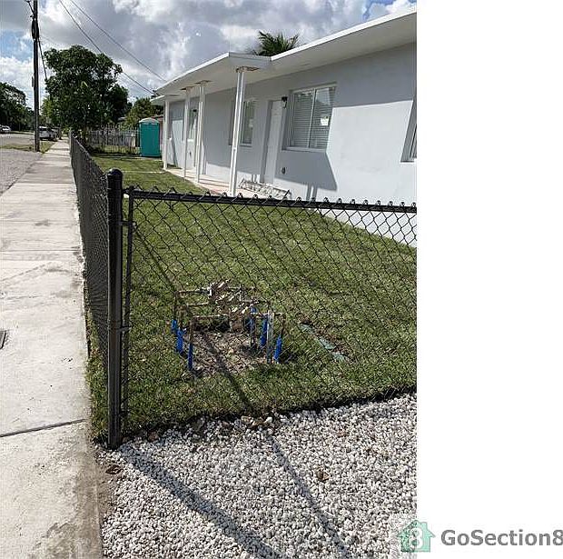 1st image of 801 NW 32nd St