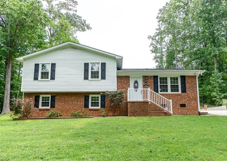 1st image of 1025 Cedar Ln