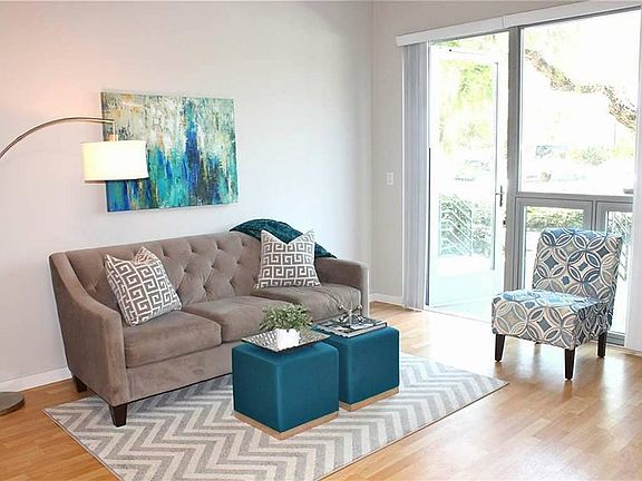 4th image of 889 Date St Unit 120