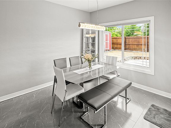 4th image of 1409 Barberry Ln