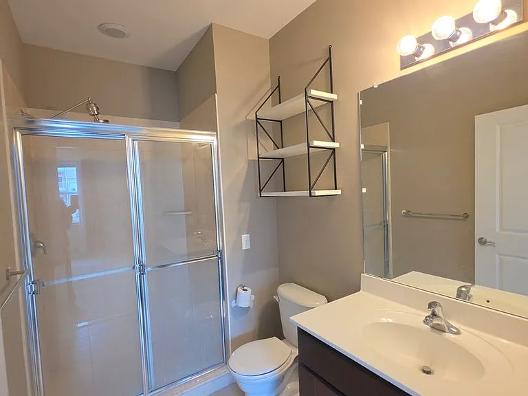 123 Tower Blvd — Photo 15