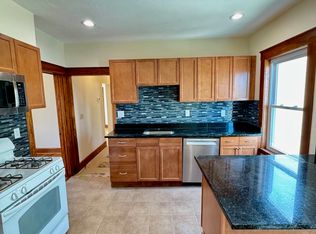 114 Line St #3, Somerville, MA 02143