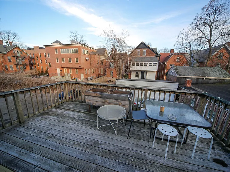 107 Howe St — Photo 12