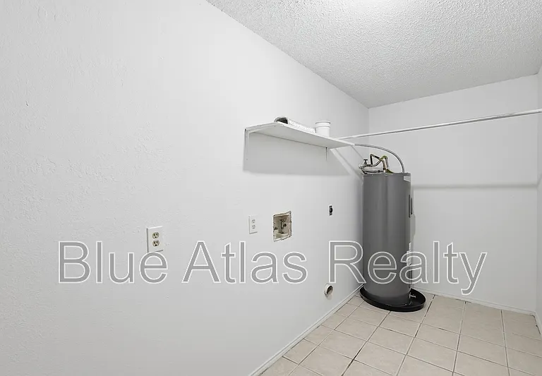 4101 Gentle Springs Dr — Photo 17
