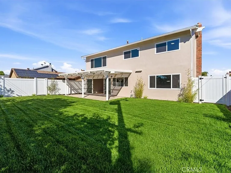 1613 Darcy Ave — Photo 49