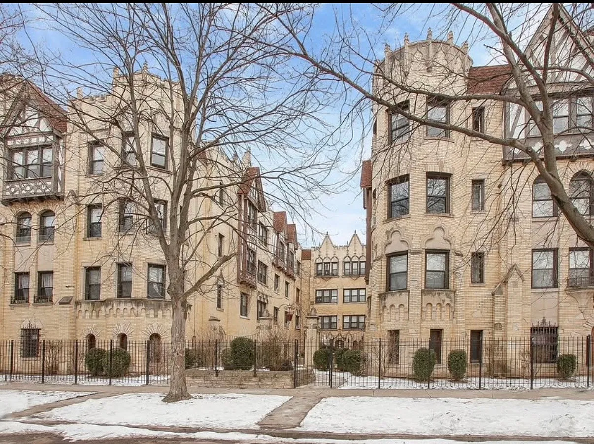 5651 N Spaulding Ave — Photo 3