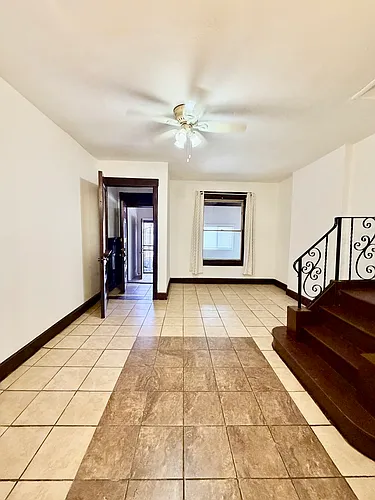 5232 Heston St Photo 1