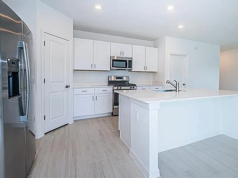 7698 Painted Sky Pl — Photo 9