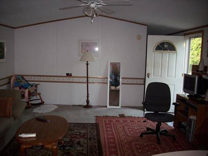 2nd image of 404 Quail Run