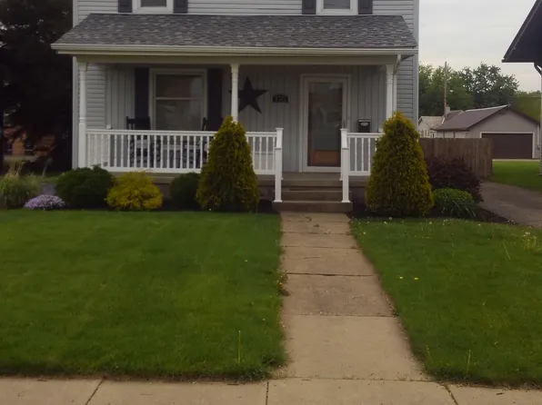 135 N Bodmer Ave, Strasburg, OH 44680