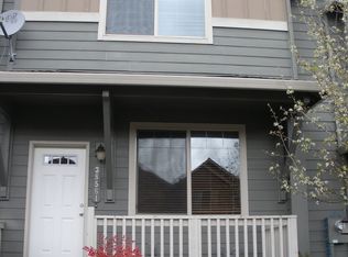 38561 Cascadia Village Dr, Sandy, OR 97055