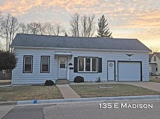 135 E Madison St, Platteville, WI 53818