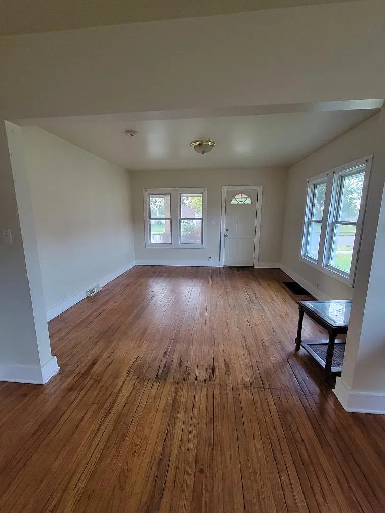 2 bed, 838 sqft, $1,400 — Photo 1
