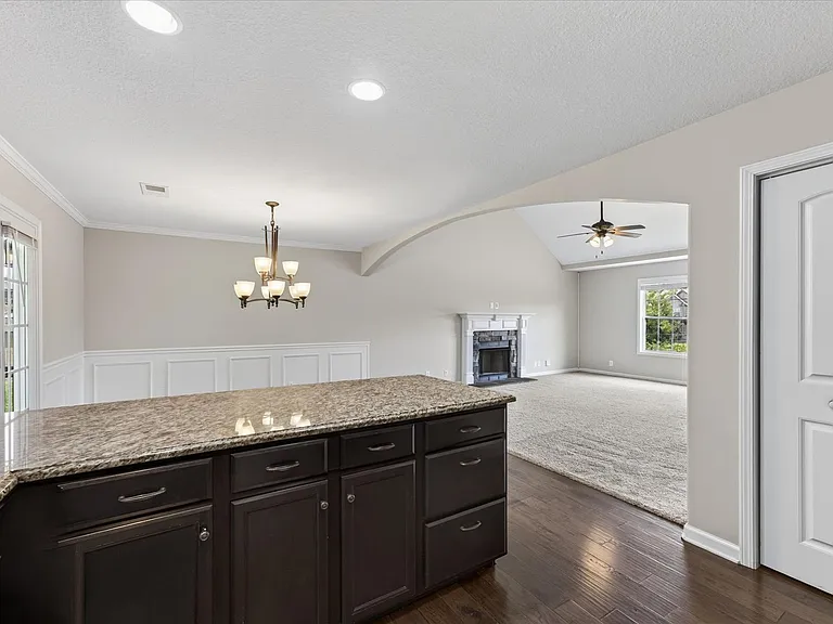 3702 Windmill Ct — Photo 18