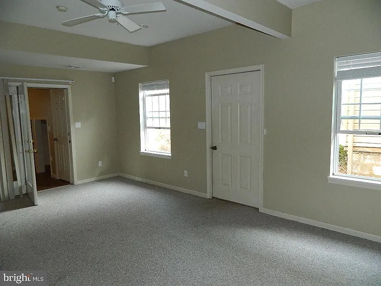 1301 Colonial Club Dr — Photo 24