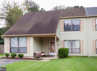 14 Dickenson Dr, Sicklerville, NJ 08081