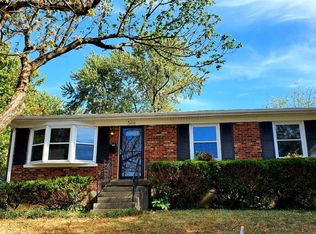 568 Folkstone Dr, Lexington, KY 40517