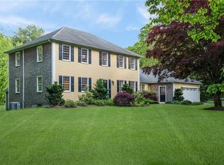 41 Mourning Dove Dr, North Kingstown, RI 02852