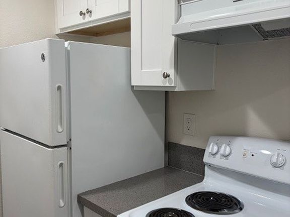 4th image of 667 F St APT H16