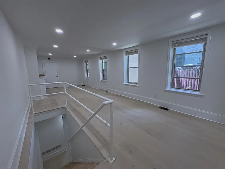 1919 Mount Vernon St #1R — Photo 19