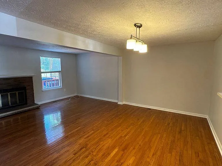 10802 Beech Creek Dr — Photo 7