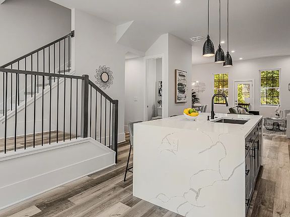 4th image of 3165 Dogwood Dr #11462389
