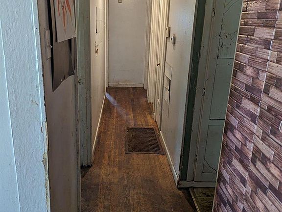 5th image of 1115 Wycomb Dr