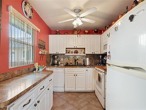 2nd image of 11609 Bayonet Ln