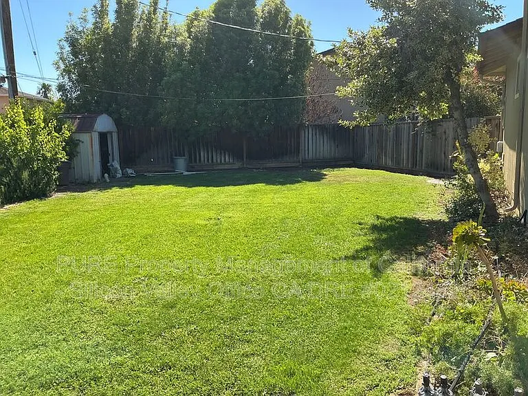 5655 Glen Haven Ct — Photo 24