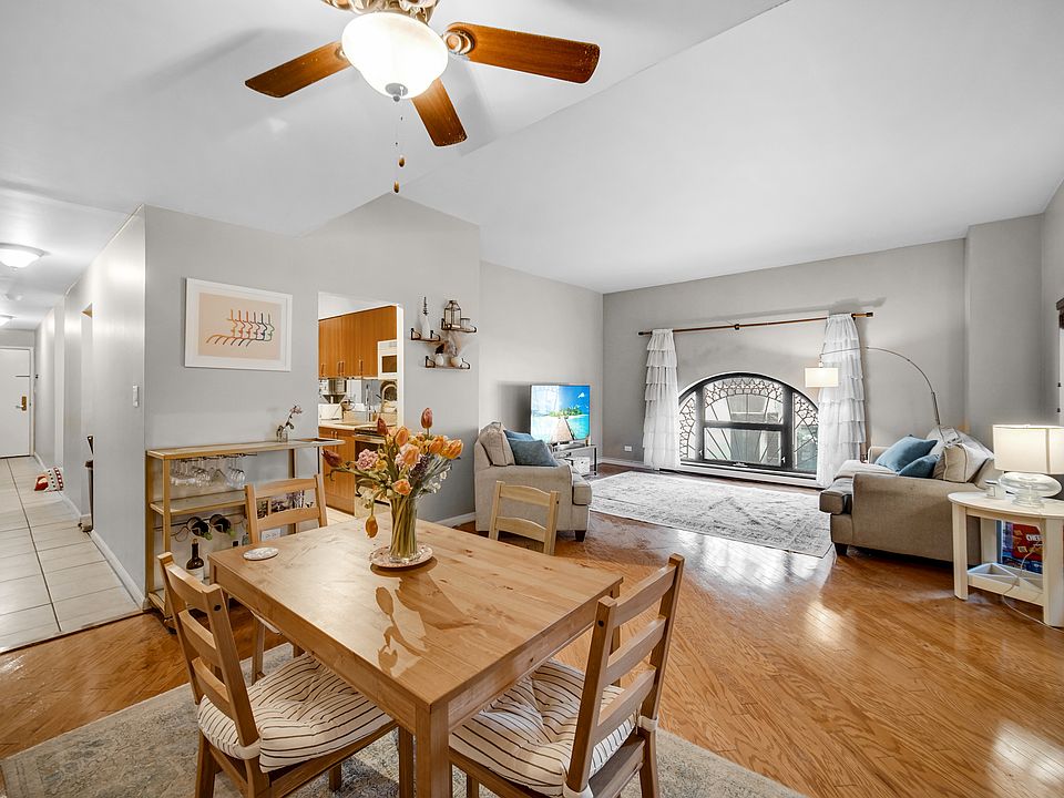 1st image of 2100 N Lincoln Park W APT 2AS