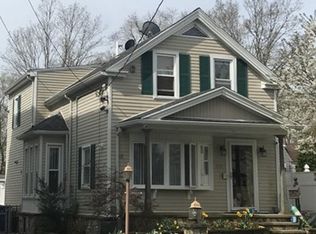 52 Oak St, New Bedford, MA 02740