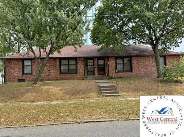 224 & 226 N Main St, Clinton, MO 64735