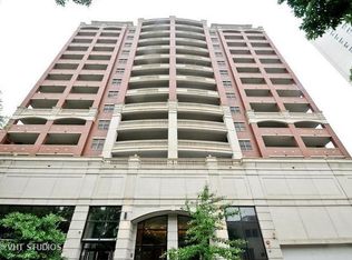 828 W Grace St APT 1104, Chicago, IL