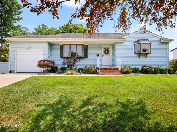 6 Forsgate Drive, Freehold, NJ 07728
