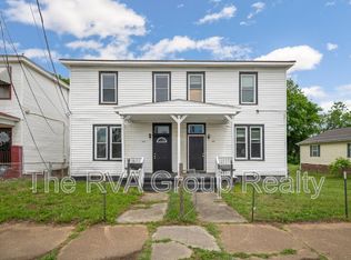 1147 Farmer St, Petersburg, VA 23803