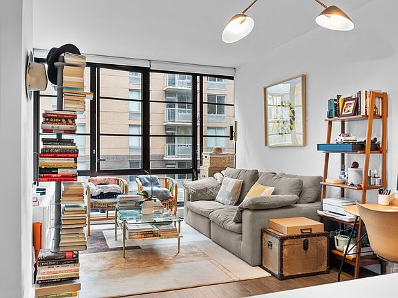 4th image of 261 W 25th St #4A