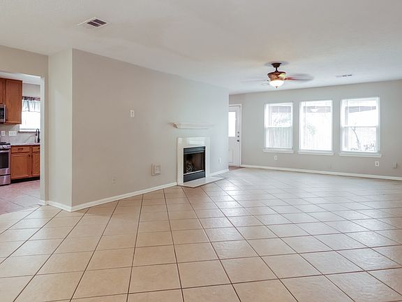 2nd image of 1206 Caraquet Dr