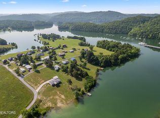 121 Lakeview Cir, Sharps Chapel, TN 37866